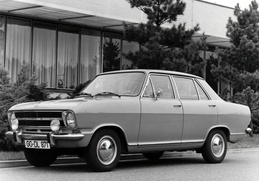  Opel Kadett 4-Door Sedan (B) 1965 года  (фото 8 из 13)